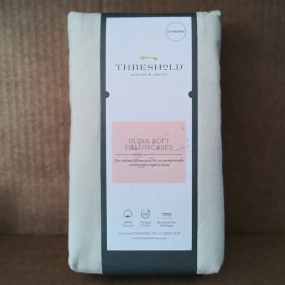 Threshold Ultra Soft Pillowcases (Standard, Chalk color) - Picture 1 of 9